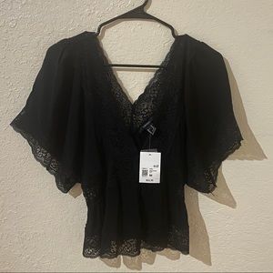 📦 NWT Forever 21 Black Deep V Kimono Top With Lace Edging Size Medium